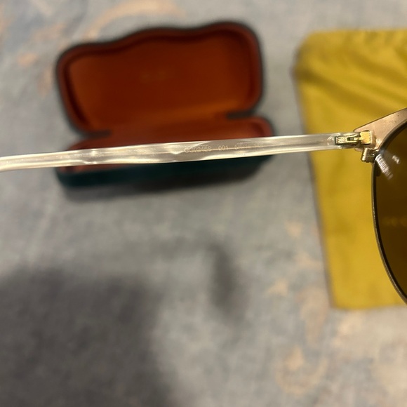 Gucci Grey and Gold Frames - Picture 6 of 7